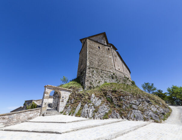 Castello_Wide_06